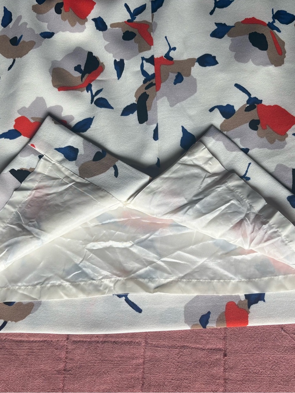 Nine West White Pencil Skirt with Orange, Navy and Tan Floral Print - Picture 10 of 13